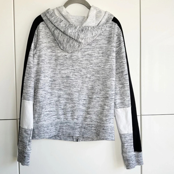 Saints NFL Team Apparel Women’s Zip Front Sweatshirt Gray Size Small New Orleans - Picture 6 of 7